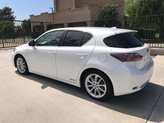 13 Lexus y