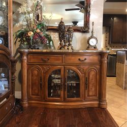 Buffet Cabinet