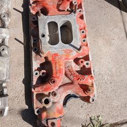 EDELBROCK ALUMINUM INTAKE FOR SB FORD!! 100$