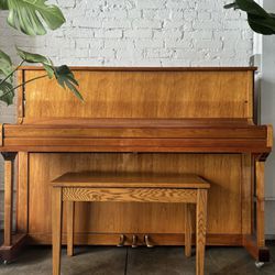 Beautiful Niemeyer Piano - Delivery Available 
