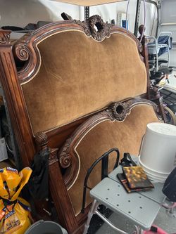 Wood King Frame