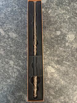 Hermione Granger Wand Wizarding World of Harry Potter Hogsmeade Map Universal