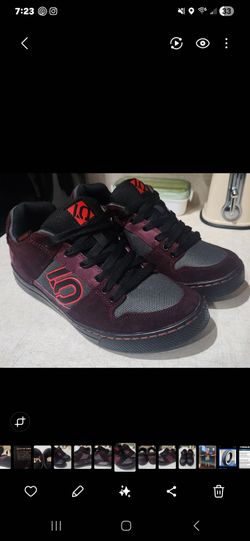 LIKE NEW, FIVE TEN, FREERIDER, MENS, SIZE 11, MTB, MOUNTAIN BIKE, FLAT PEDAL SHOES, BURGUNDY AND GRAY
, 5 10