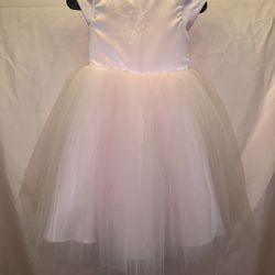 Size 6/7 Flower Girl Dress