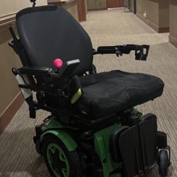 Electric Wheelchair 