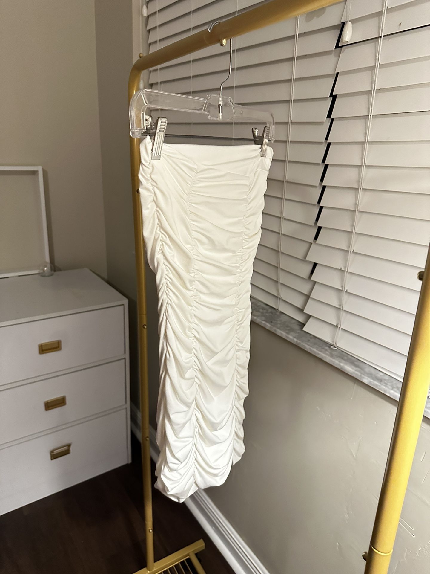 🤍 White Ruched Strapless Dress