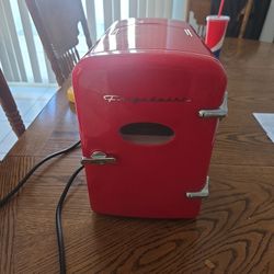 Frigidaire Mini Fridge