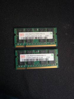 TWO DDR2 1GB Laptop RAM
