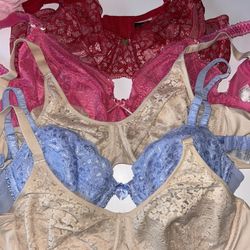 5 Bras, Mixed Brands And Sizes