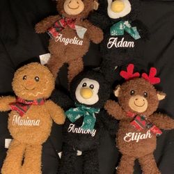 Personalized Christmas Plushies❤️