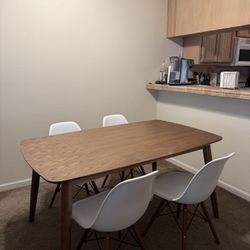 Midcentury Dining Table And Four Chairs