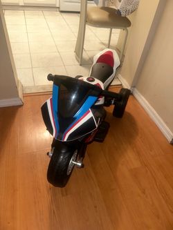 Motorized tricycle