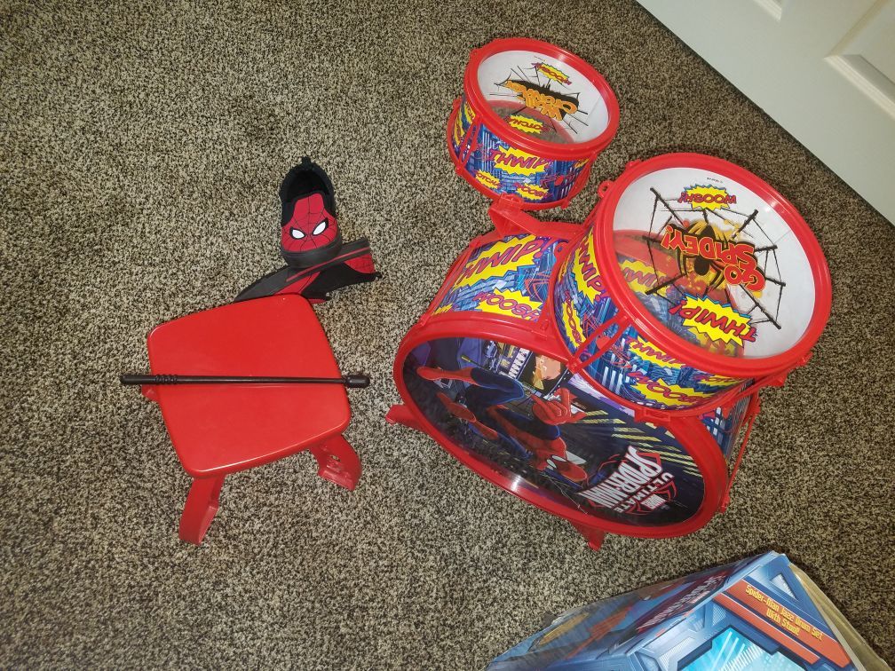 Marvel ultimate spiderman jazz drum set