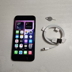 Iphone se 2gen CARRIER UNLOCKED,ANY PHONE COMPANY 64gb storage with charger or best offers