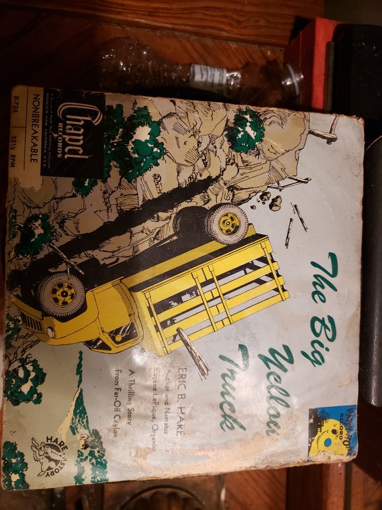 Chapel records children's stories - The big yellow truck 45 vintage vinyl record album
