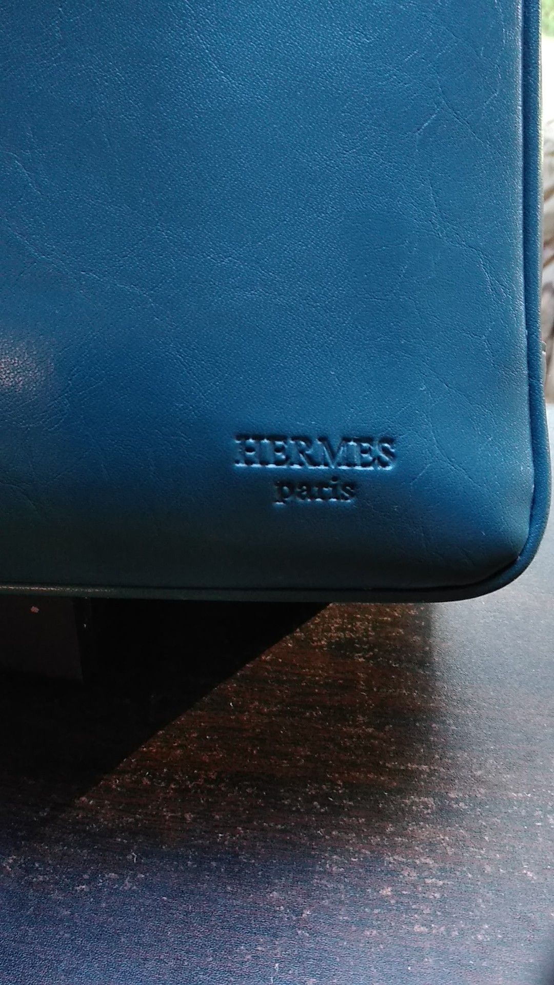 Hermes Paris okpta1519426 purse fairly new $2500 obo