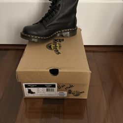 Dr Martens 