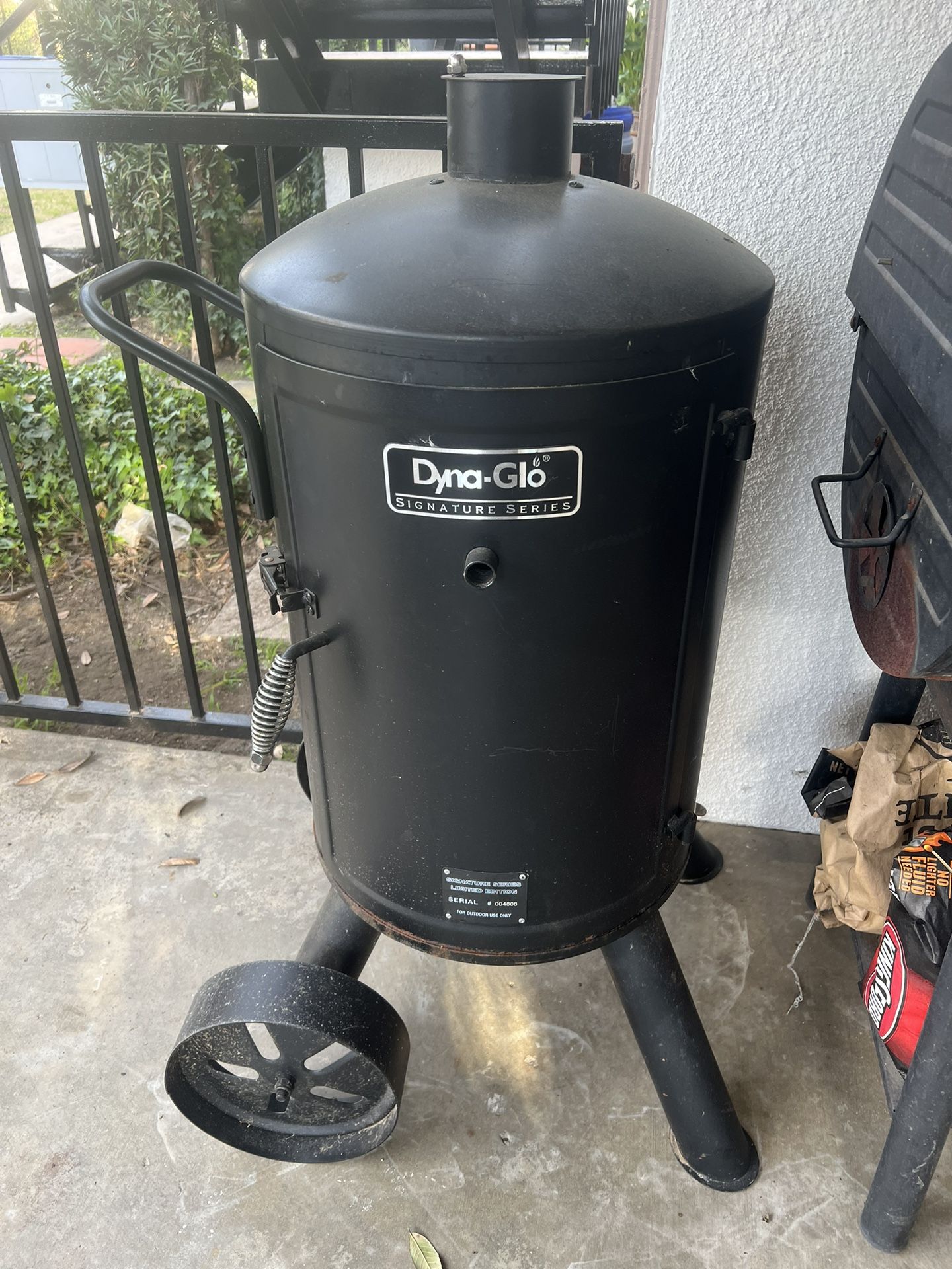 Smoker/BBQ Grill