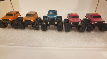 1987 McDonald's Bigfort Vintage Trucks Premium Toy Ford Happy Meal toys