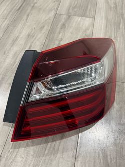 2016-17 Honda Accord Rear Light
