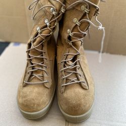 Military Boots 