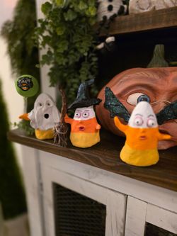 Halloween figurines