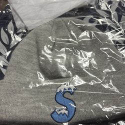 Supreme authentic beanie