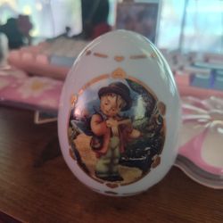 1994 Danbury Like New MJ HUMMEL Little Blue Violinist Easter Egg Figurine Retired