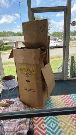 Free moving boxes