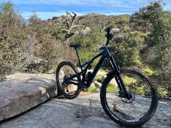 2023 Specialized Stumpjumper Evo Carbon Size S4 Mountain Bike