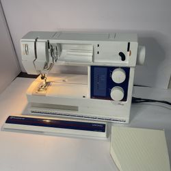 Husqvarna Viking Daisy Sewing Machine w Foot Pedal S2 25 S225