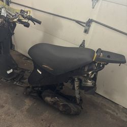 2stroke 50 Cc Moped 
