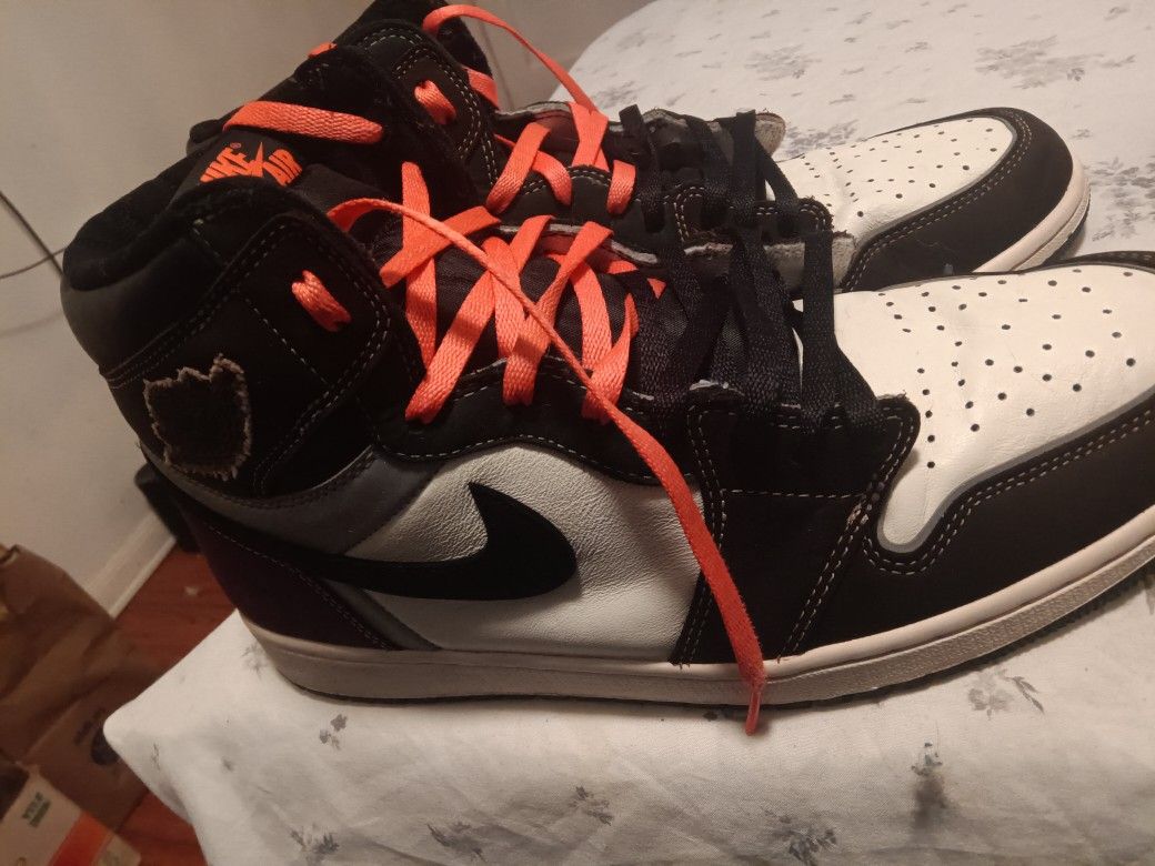  Air Jordan 1 Retro High OG "Hand Crafted" sneaker. 