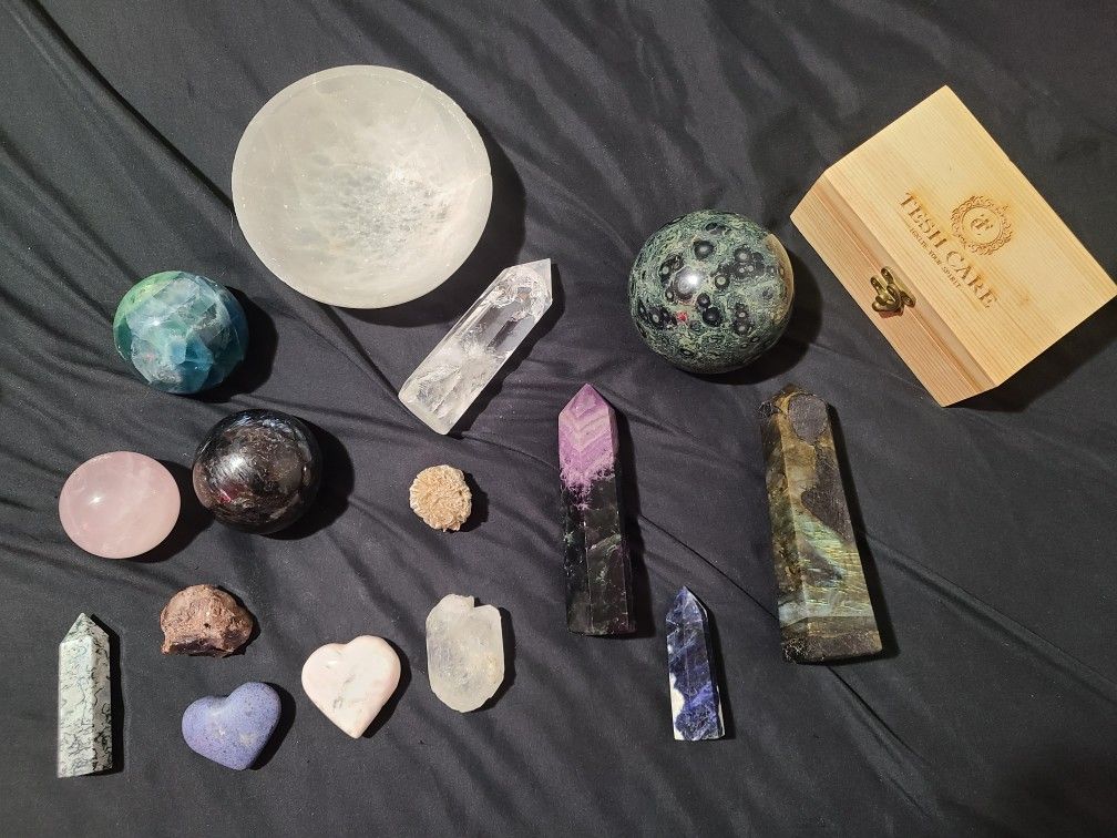 Celestial Quartz, Kambaba, Fluorite, Selenite, Dumortierite, Blue Astrophyllite, Rose Quartz, +more