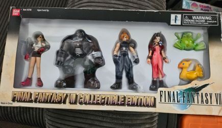 Final Fantasy 7 Namco Bandai Collectible Figurines