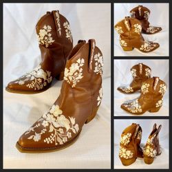 Dingo Ankle Boots 6.5M Take A Bow DI 354 Whiskey Brown Leather Floral Embroidery
