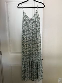 Francesca’s Sage Green Floral Maxi Dress | Smocked Bodice | Button Front | Size S