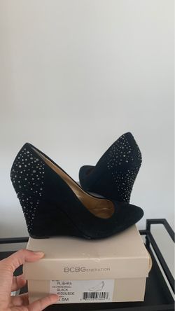 BCBG wedge size 8.5