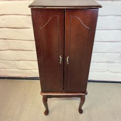 Standing Jewelry Box