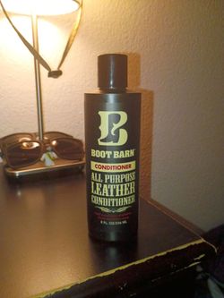 Boot Barn conditioner and brush for leather boots
