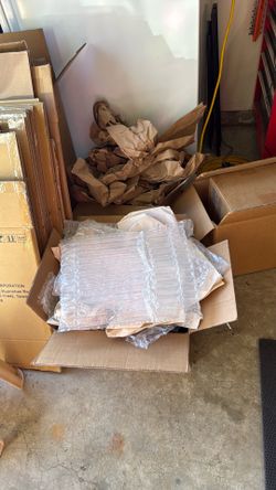 Packing supplies and boxes