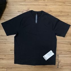 MENS LULULEMON T SHIRT AND SHORT COMBO