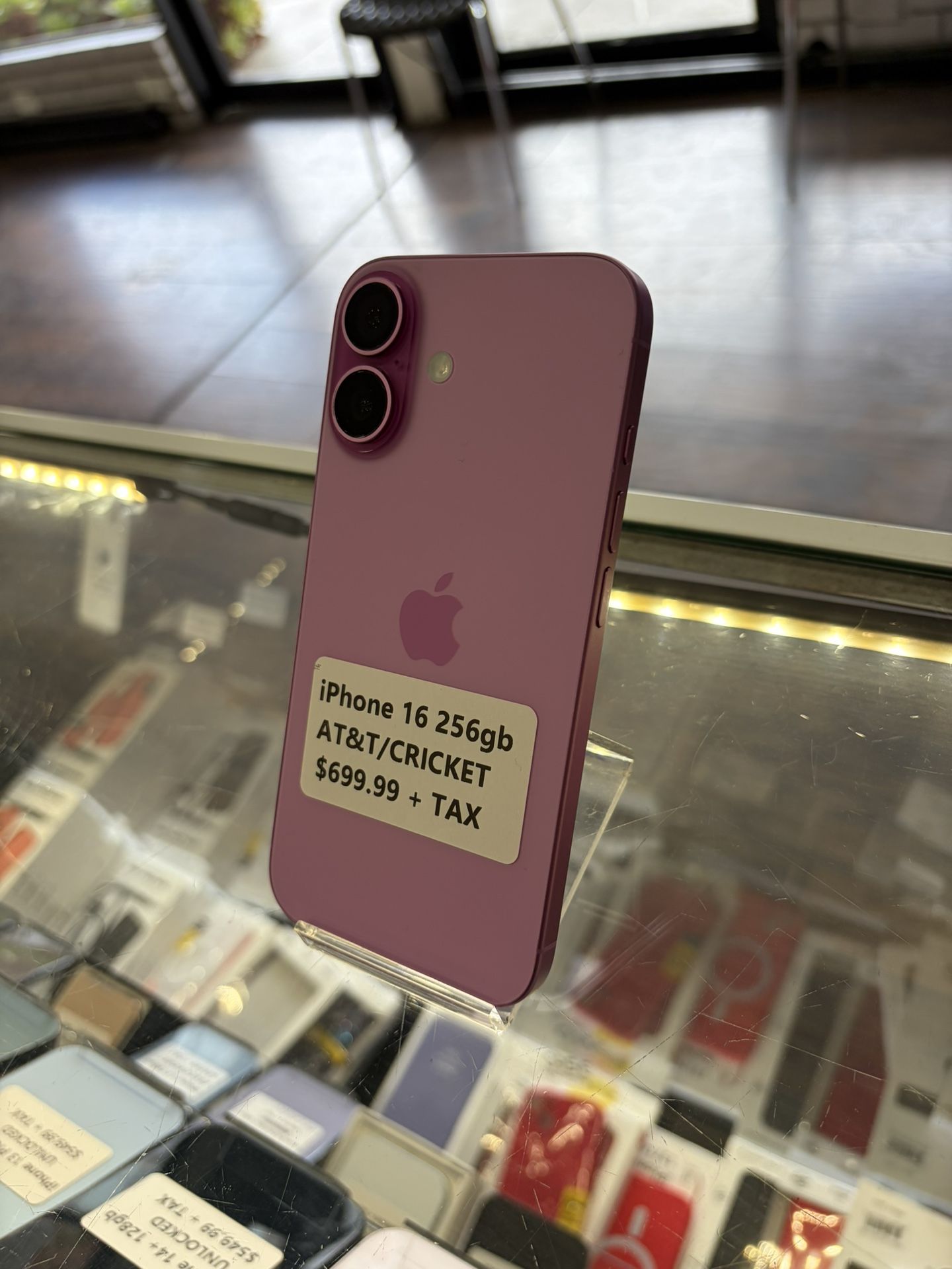 iPhone 16 256gb AT&T/CRICKET