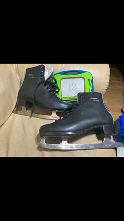New Figure Ice Skates Men’s size 11- 12