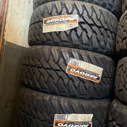 Vendo Set De Llantas 33/12.50/R22 Arroyo My Por $750