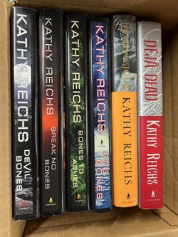 Kathy Reichs 6 Hardcover Books