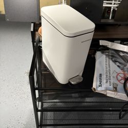 Trash Can 