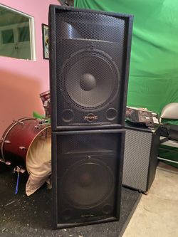 2 Stereo Phonic PA Speakers Left and Right