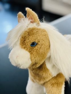 Fureal Friends butterscotch pony