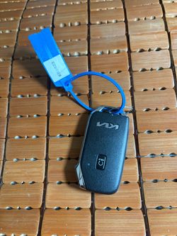2023-2025 Kia Soul OEM Smart Key Fob 4 Button Remote Start
